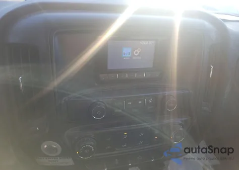 2015 Chevrolet Silverado C1500 z USA, uszkodzony, nr VIN 1GCNCPEH3FZ322270